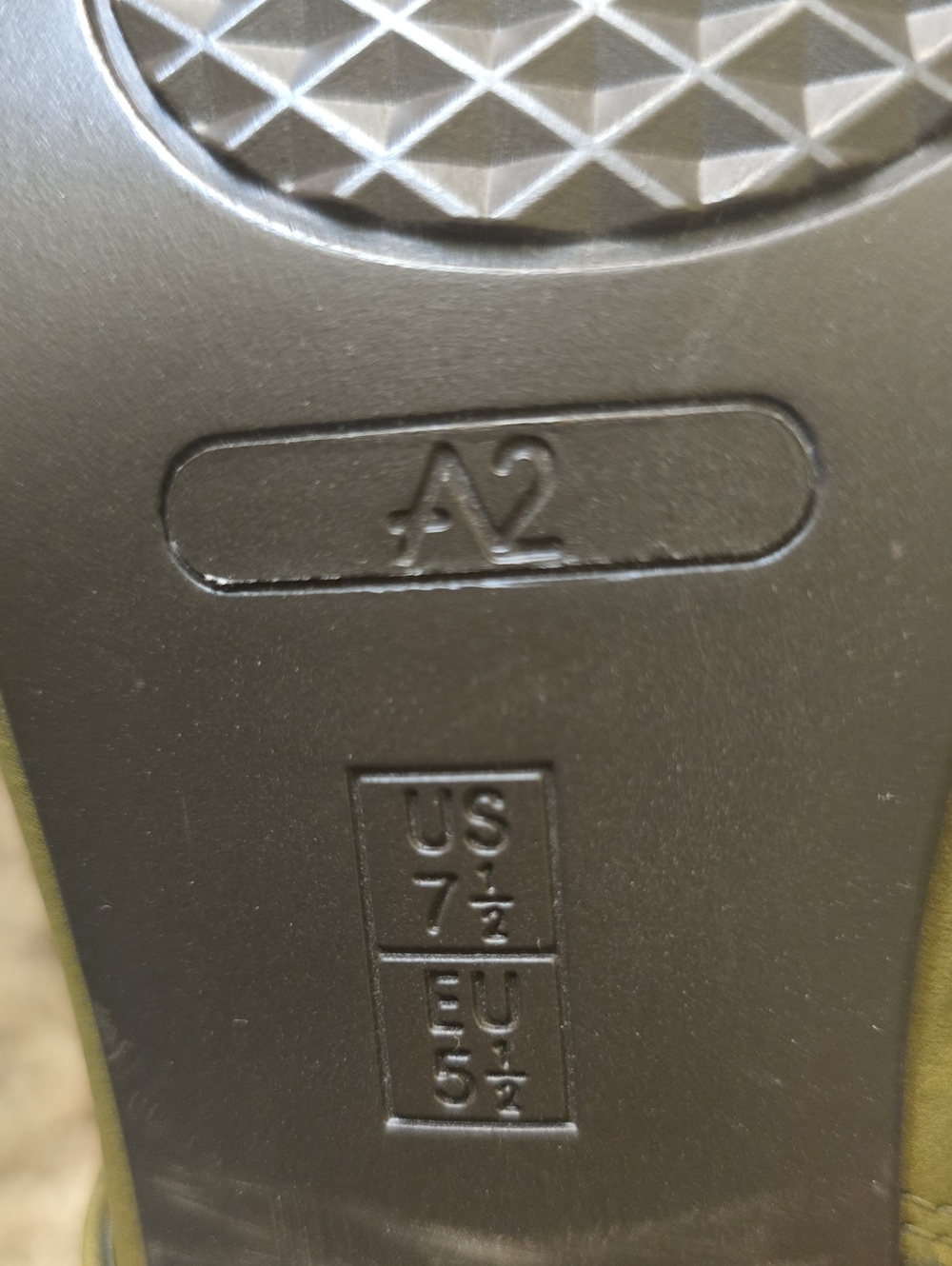 New A2 by Aerosoles Women's Size 7.5 Olive Green Leather Slide Mules 2.5 Heel - Picture 6 of 7